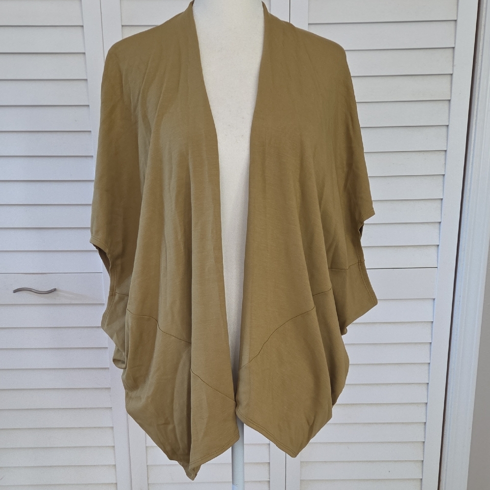 Allison Izu Yuriko Kimono Acid Green